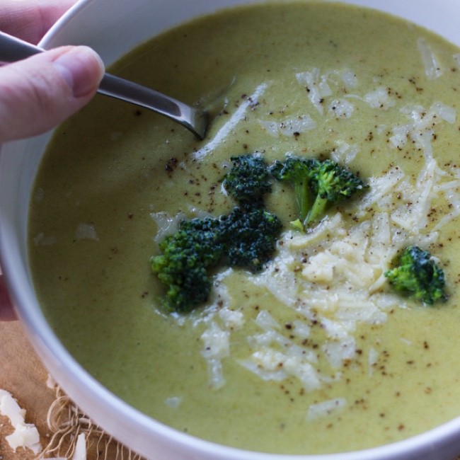 Easy Broccoli Cheese Soup - Fashionable Foods