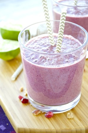 Berry Pomegranate Smoothie - Fashionable Foods